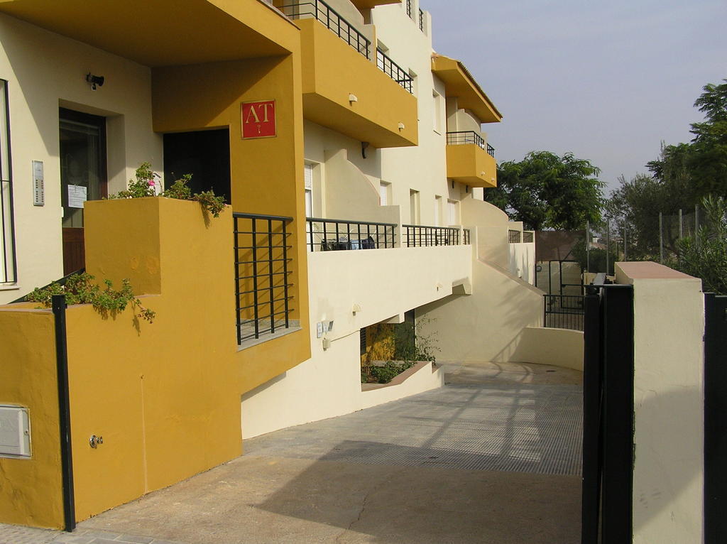Apartamentos Turisticos Los Girasoles Espartinas Exteriér fotografie